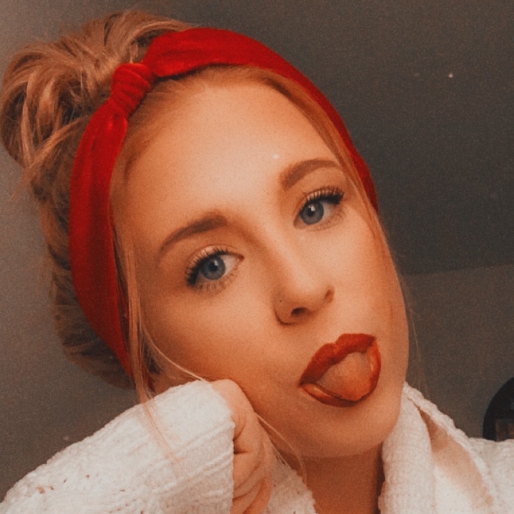 Meet your Posher, Madi